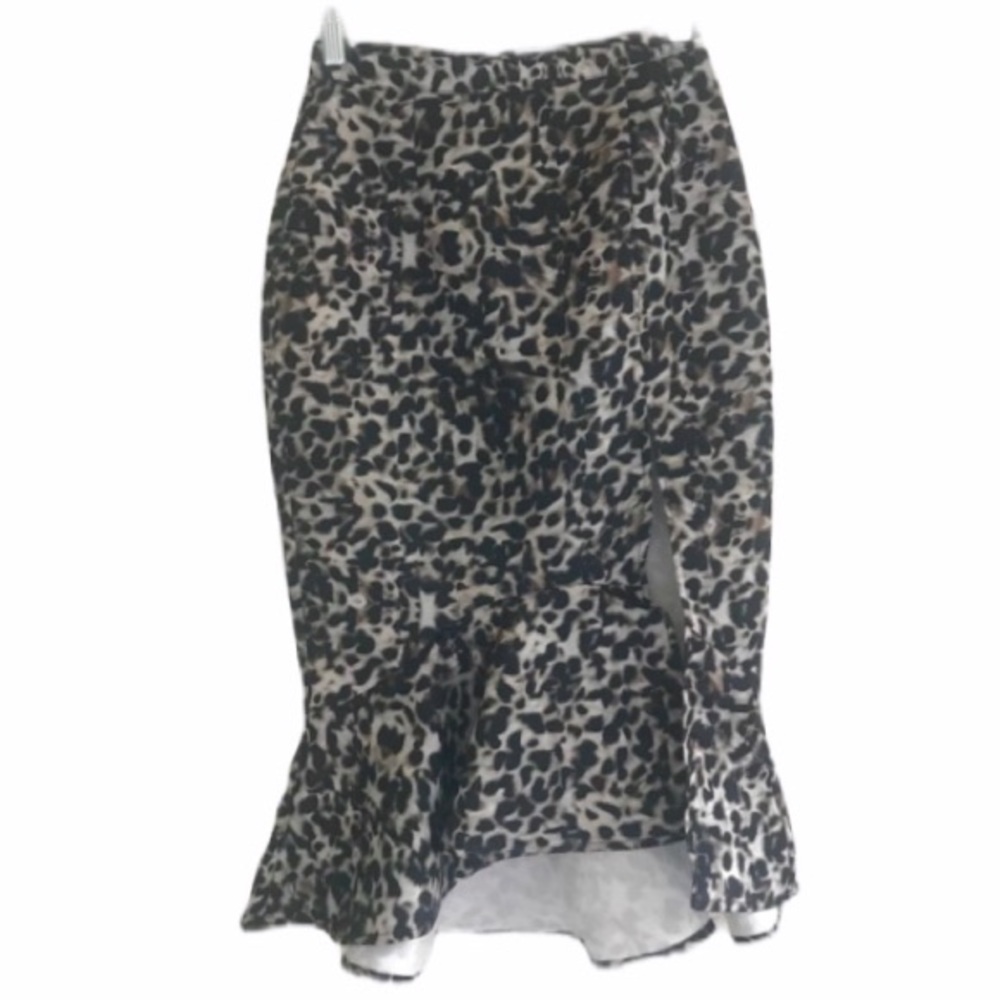 NWOT RUNWAY Animal print Mermaid style skirt